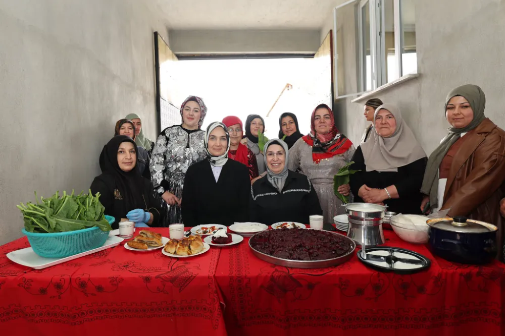 Coğrafi İşaret Tescilli labada (İlibada) sarması, Afyonkarahisar mutfağının baş tacı yemeklerinden.