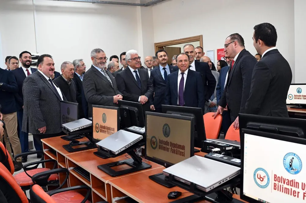 BİLGİYE, EMEĞE VE GELECEĞE ADANMIŞ BİR YATIRIM: BOL-DAV BİLGİSAYAR LABORATUVARI AÇILDI.