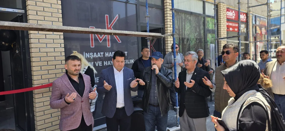 Başkan Derviş AYNACI Açılışa Katıldı