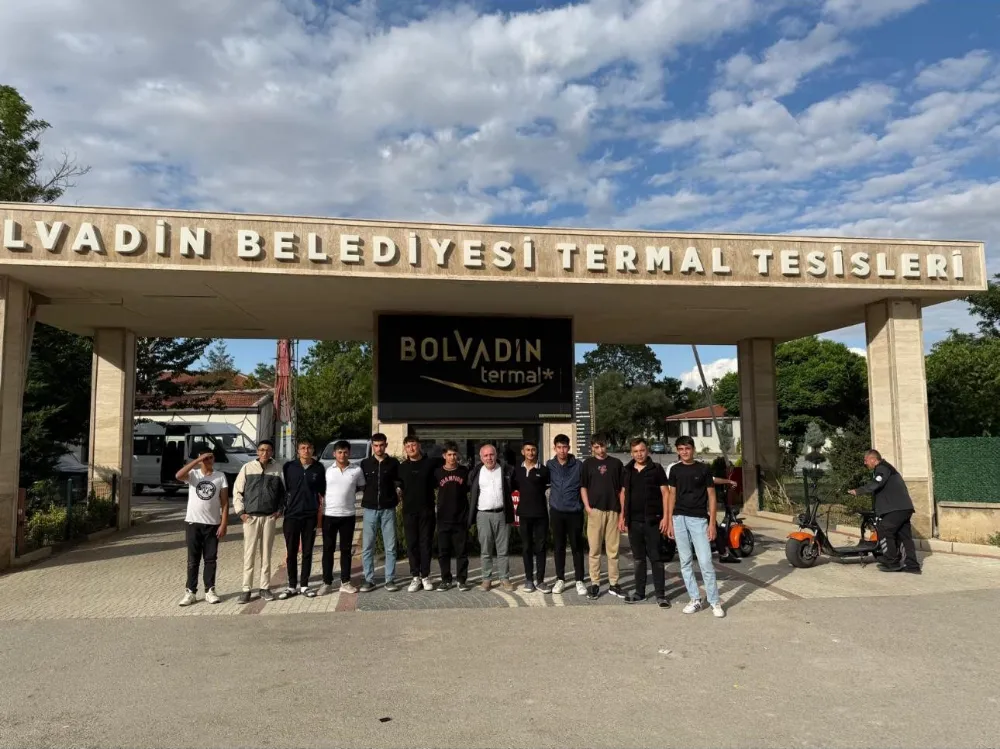 Bolvadin Belediyesi’nden Gençlere Moral ve Destek