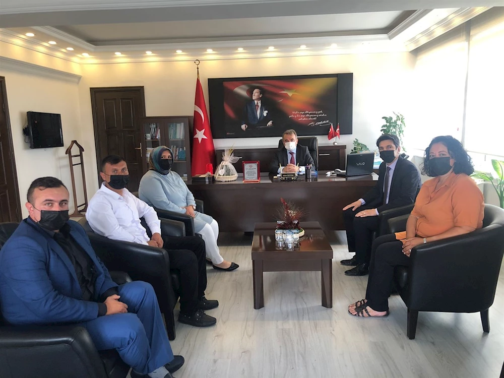 Emmioğlu Sürücü Kursu Müdürü Ümit Kesgin ve Kurs Çalışanları Kaymakam Adem Öztürk