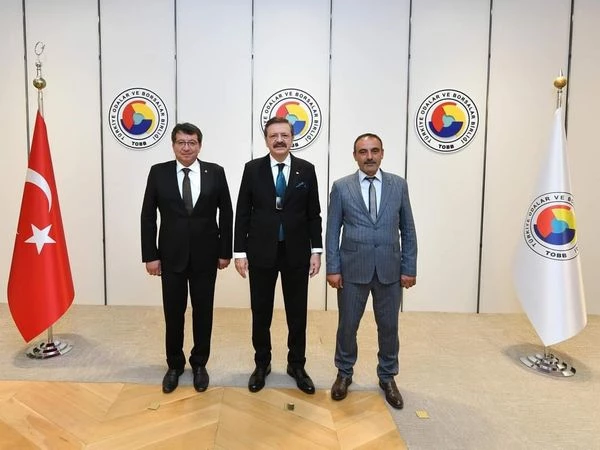 Ticaret ve Sanayi Odası Başkanı Mustafa Uğur Fidan Türkiye Odalar ve Borsalar Birliği Başkanımız Sayın Rifat Hisarcıklıoğlu